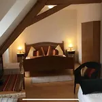 Wengerwirt Zur Laube Komfortzimmer Deluxe Bed and breakfast