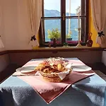Wengerwirt Zur Laube Komfortzimmer Deluxe Bed and breakfast Weng im Gesause